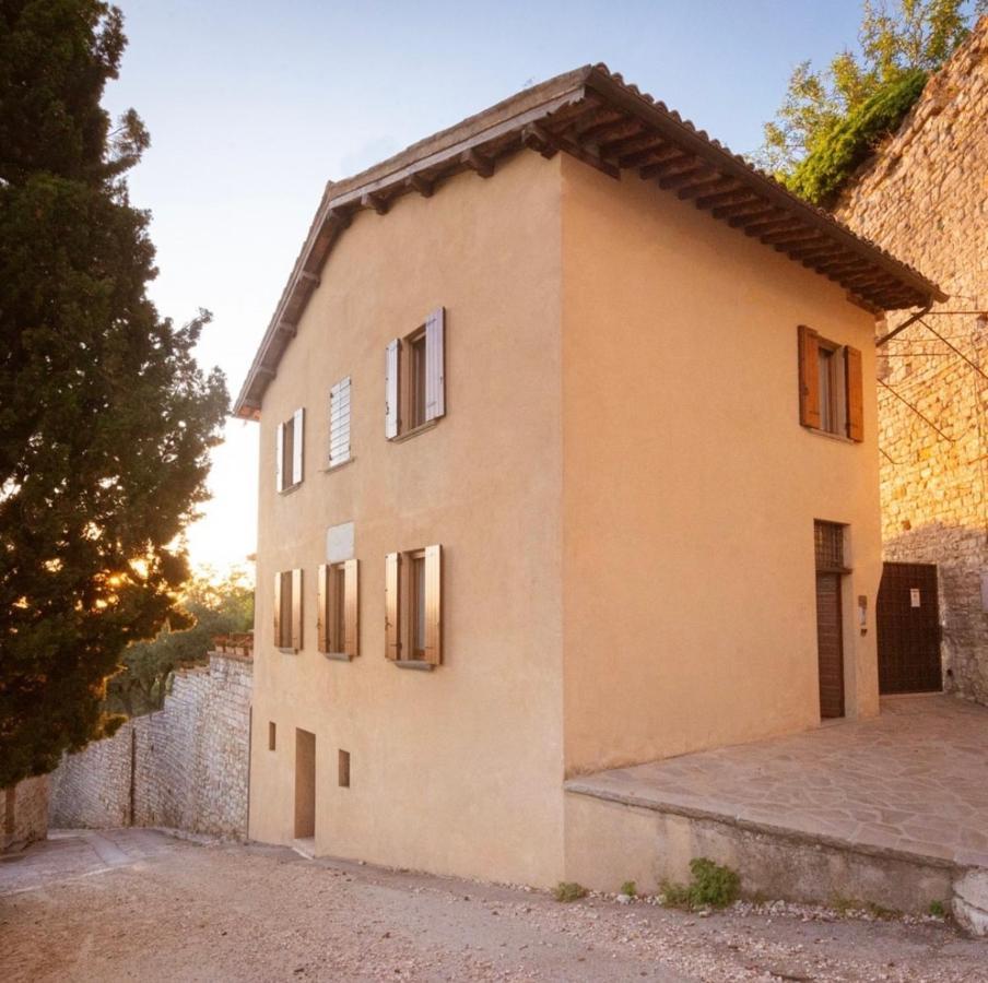 Umbrian Cottage Gubbio Bagian luar foto